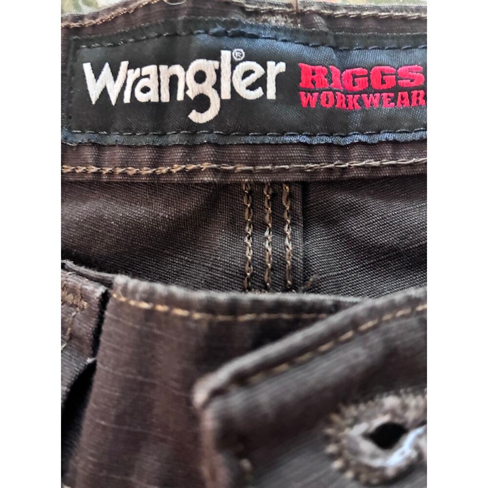 Wrangler Riggs Brown Carpenter Work Pants 30x30 | Utility Cargo Distressed - Picture 5 of 11